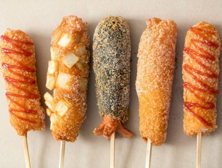 Các loại hotdog phô mai kéo sợi Các loại hotdog phô mai kéo sợi